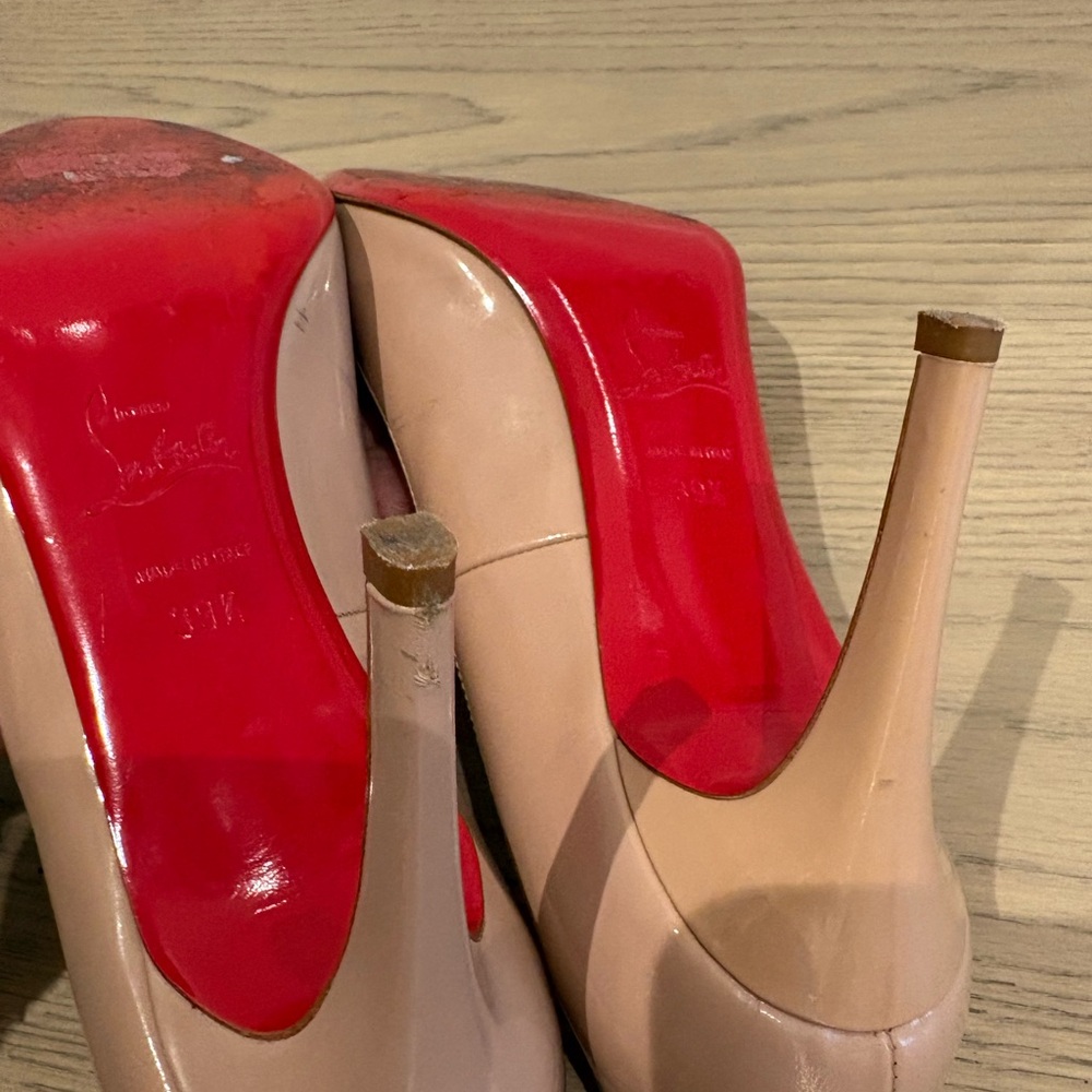 Christian Louboutin 85mm Nude Patent Leather Pumps 39.5 Summer - Picture 9 of 13